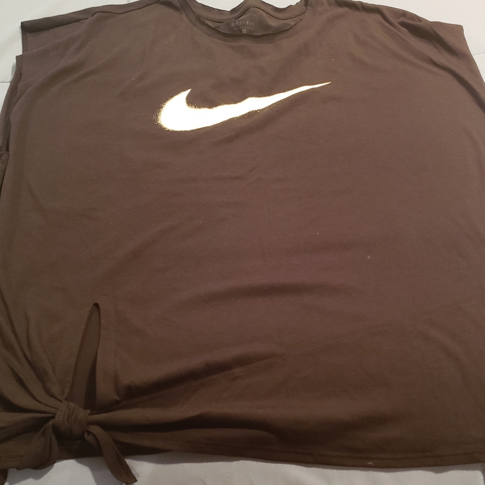 Nike Dri-Fit sleeveless waist-tie shirt
